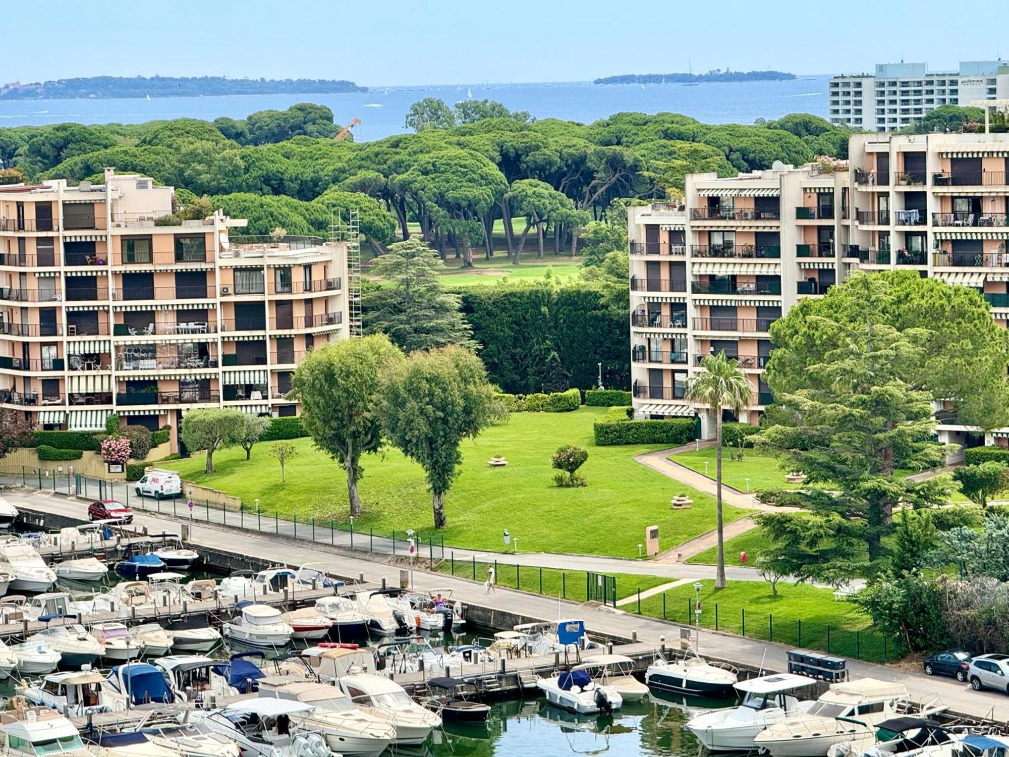 My Resid Appart Cannes Marina Vue Mer Mandelieu Esterno foto